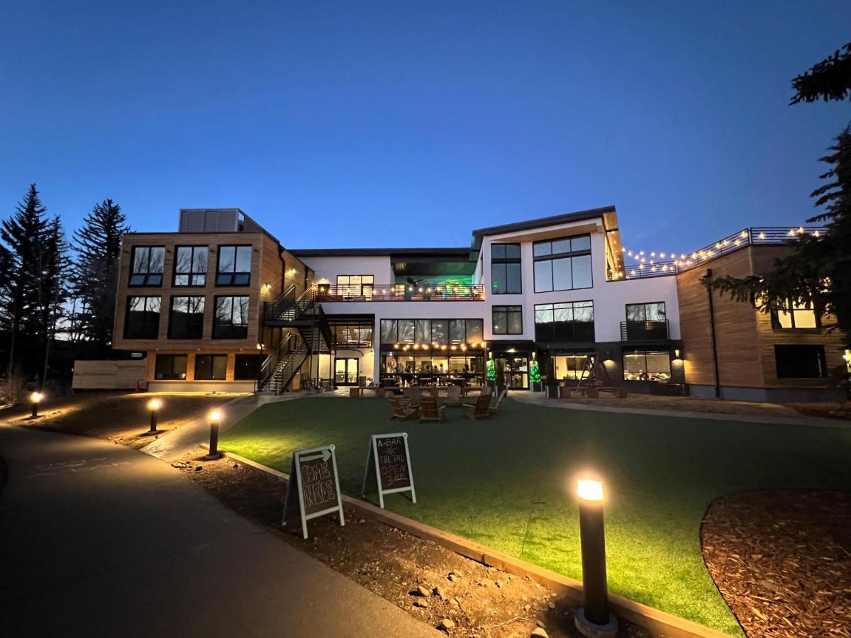 The Block Hotel & Commons Silverthorne Exterior photo